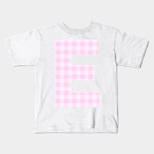 Pink Letter E in Plaid Pattern Background. Kids T-Shirt